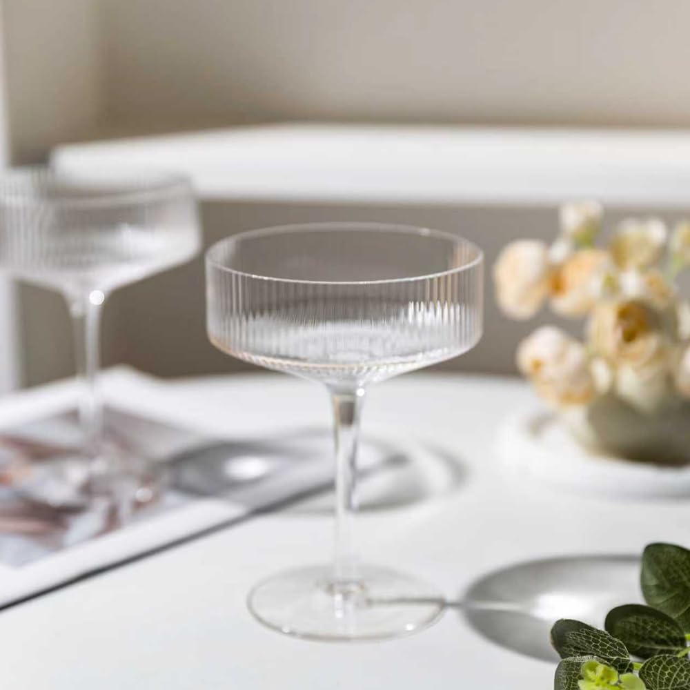 Set of 4 9 oz Coupe Cocktail Glasses Q520309