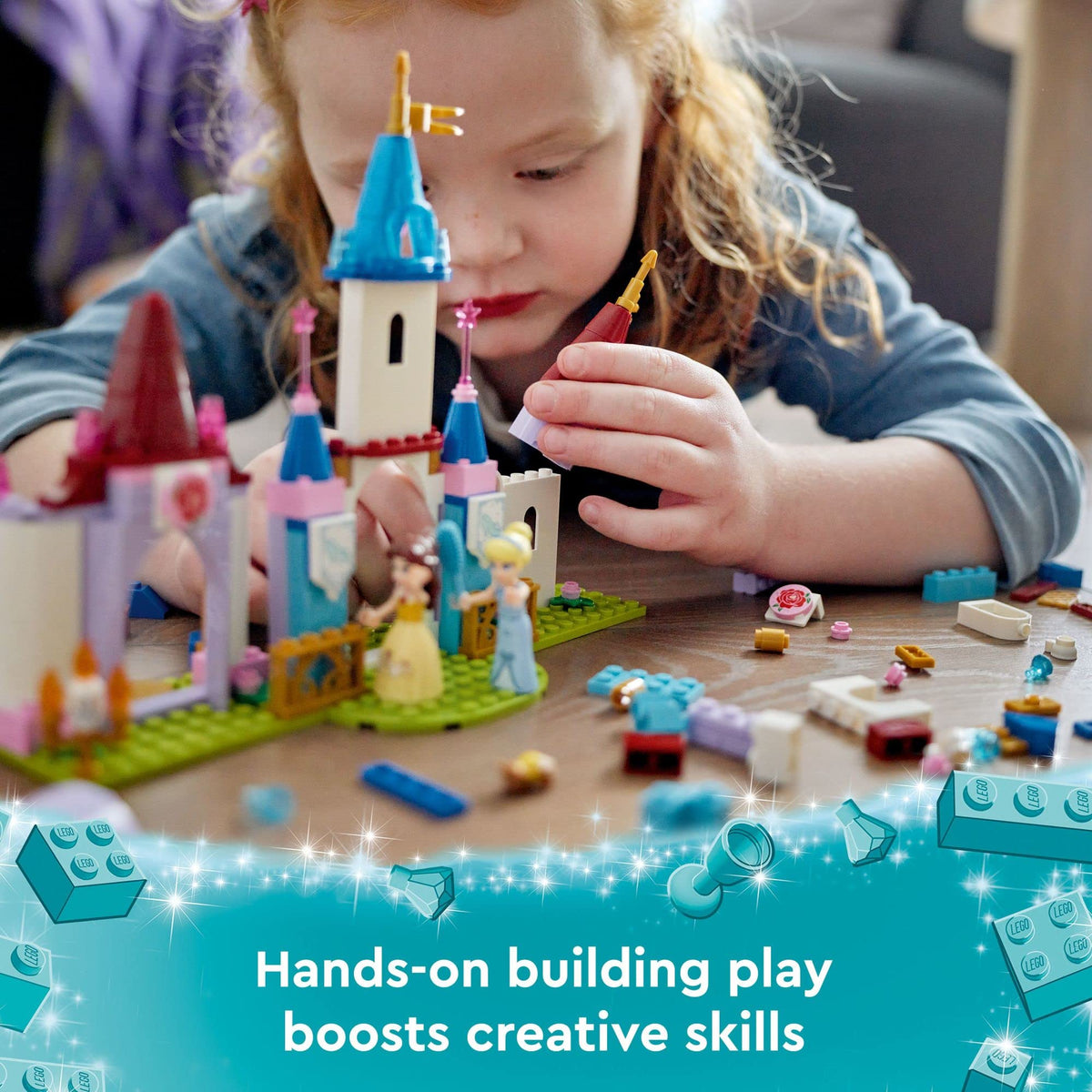 Castle Playset with Mini-Dolls J167